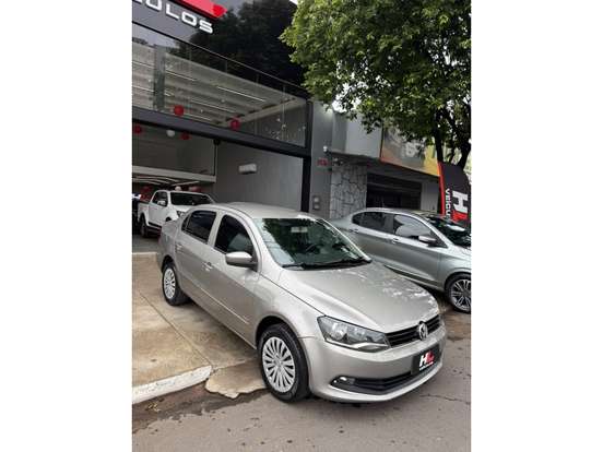VOLKSWAGEN-VOYAGE-2013