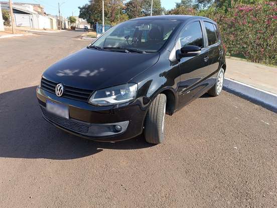 VOLKSWAGEN-FOX-1.0 MI 8V FLEX 4P MANUAL VOLKSWAGEN-FOX-2012