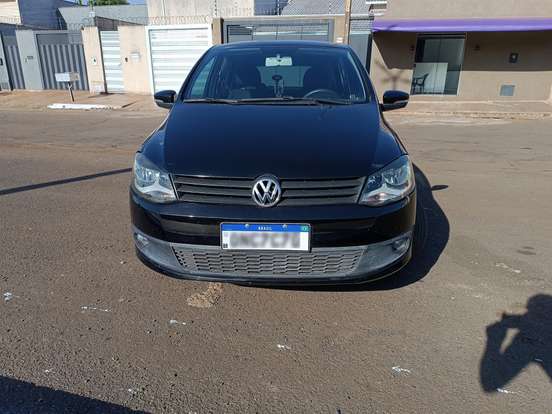 VOLKSWAGEN-FOX-2012