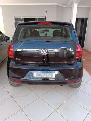 VOLKSWAGEN-FOX-2012