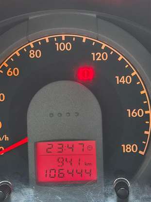 VOLKSWAGEN-FOX-2006