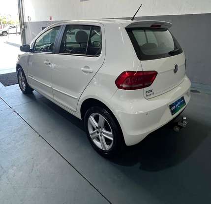 VOLKSWAGEN-FOX-2014