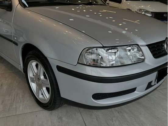 VOLKSWAGEN-GOL-2001