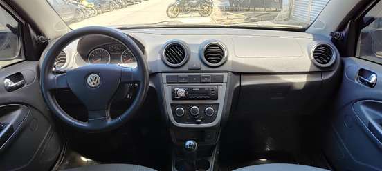 VOLKSWAGEN-GOL-2009