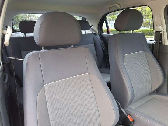 VOLKSWAGEN-GOL-2012