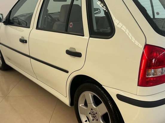 VOLKSWAGEN-GOL-1.6 MI 8V GASOLINA 4P MANUAL G.III VOLKSWAGEN-GOL-1999