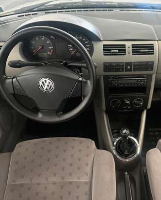 VOLKSWAGEN-GOL-1999