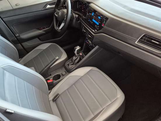 VOLKSWAGEN-NIVUS-1.0 200 TSI TOTAL FLEX HIGHLINE AUTOMÁTICO VOLKSWAGEN-NIVUS-2024