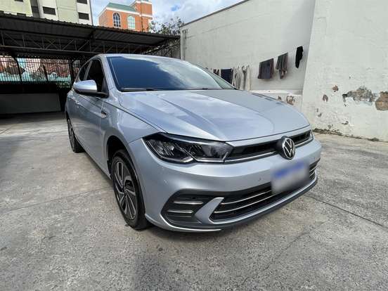 VOLKSWAGEN-POLO-2024