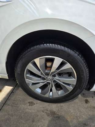 VOLKSWAGEN-POLO-2019