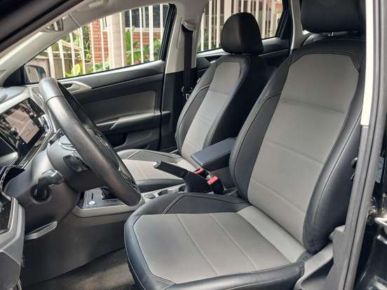VOLKSWAGEN-POLO-2019
