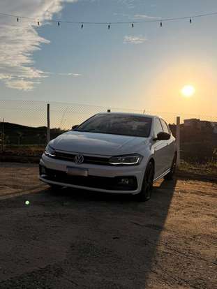 VOLKSWAGEN-POLO-2020