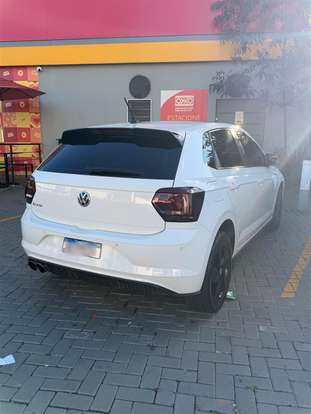 VOLKSWAGEN-POLO-2020