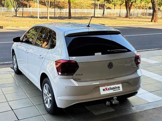 VOLKSWAGEN-POLO-2019