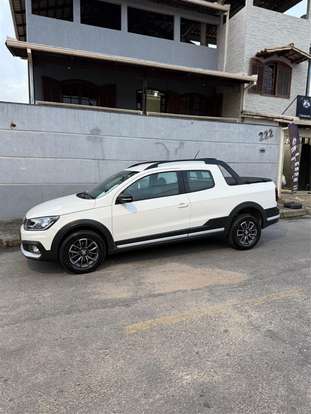 VOLKSWAGEN-SAVEIRO-2023