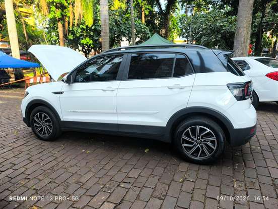 VOLKSWAGEN-T-CROSS-2021