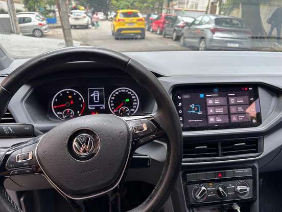 VOLKSWAGEN-T-CROSS-2021