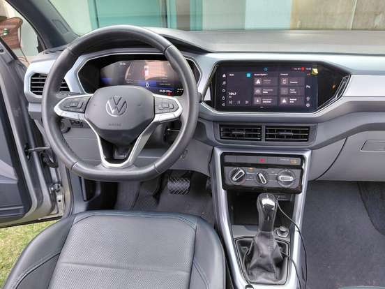 VOLKSWAGEN-T-CROSS-2023