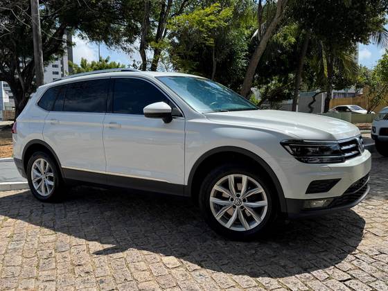 VOLKSWAGEN TIGUAN 1.4 250 TSI TOTAL FLEX ALLSPACE COMFORTLINE TIPTRONIC