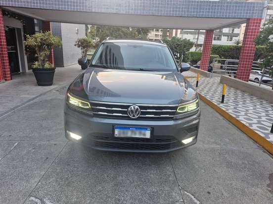 VOLKSWAGEN-TIGUAN-2020