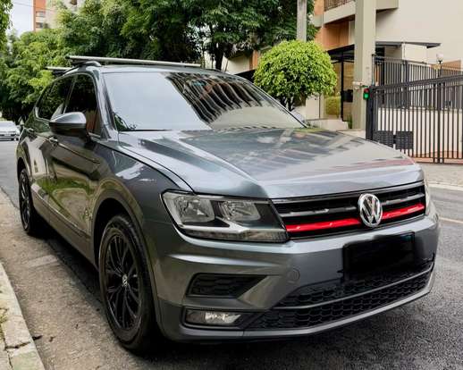 VOLKSWAGEN-TIGUAN-2018