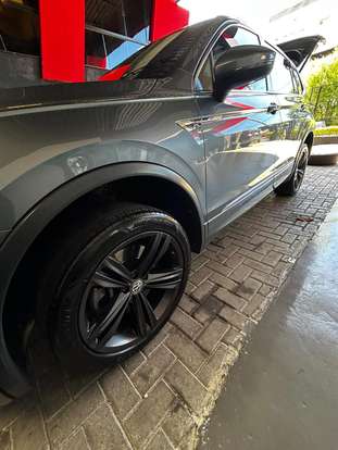 VOLKSWAGEN-TIGUAN-2018
