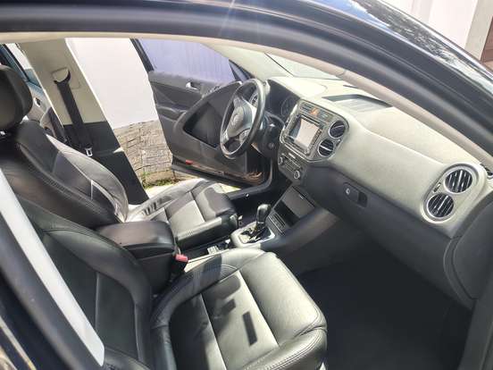 VOLKSWAGEN-TIGUAN-2.0 TSI 16V TURBO GASOLINA 4P TIPTRONIC VOLKSWAGEN-TIGUAN-2011