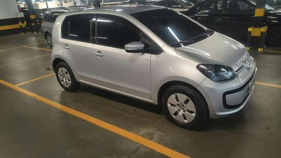 VOLKSWAGEN-UP-2015