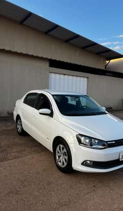 VOLKSWAGEN-VOYAGE-1.6 MI 8V FLEX 4P MANUAL VOLKSWAGEN-VOYAGE-2013