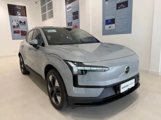 VOLVO EX30 69 KW ELÉTRICO CORE