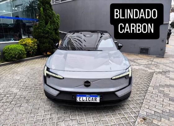 VOLVO EX30 69 KW ELÉTRICO ULTRA