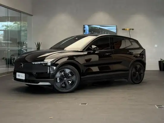VOLVO-EX40-P6 RECHARGE ELECTRIC PLUS VOLVO-EX40-2026