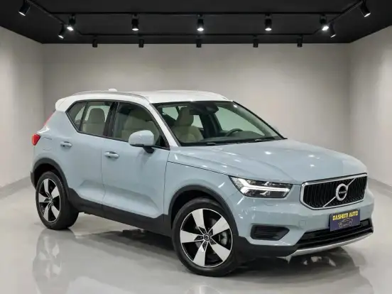 VOLVO-XC40-2.0 T5 GASOLINA MOMENTUM AWD GEARTRONIC VOLVO-XC40-2019