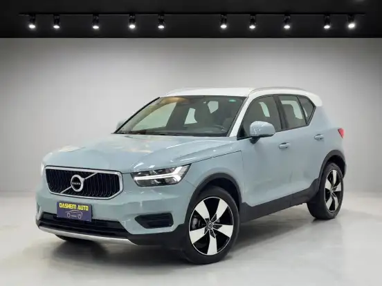 VOLVO-XC40-2.0 T5 GASOLINA MOMENTUM AWD GEARTRONIC VOLVO-XC40-2019