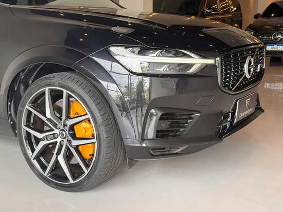 VOLVO-XC60-2019