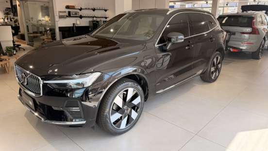 VOLVO-XC60-2023