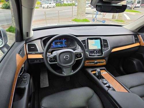 VOLVO-XC90-2024