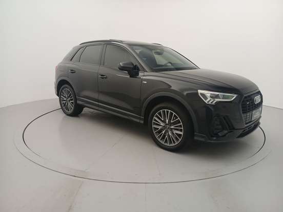AUDI-Q3-2023