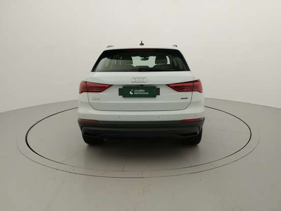 AUDI-Q3-2024