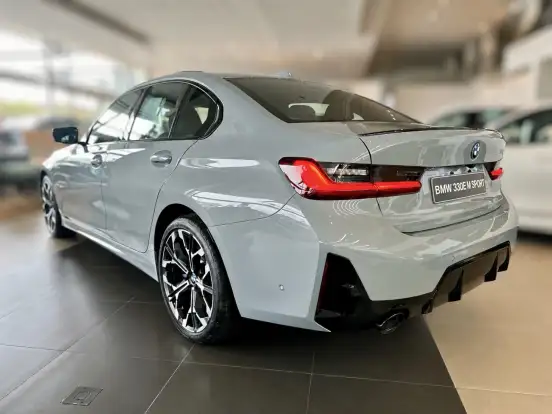 BMW-330e-2.0 16V TURBO HÍBRIDO M SPORT AUTOMÁTICO BMW-330e-2026