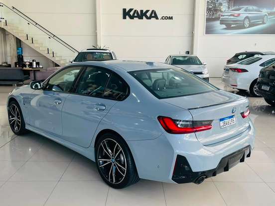 BMW-330e-2.0 16V TURBO HÍBRIDO M SPORT AUTOMÁTICO BMW-330e-2022