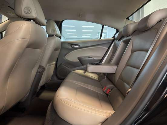 CHEVROLET-CRUZE-2018