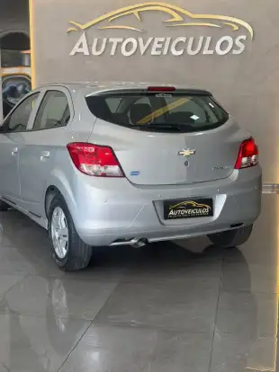 CHEVROLET-ONIX-2017