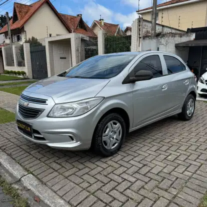CHEVROLET-ONIX-2014