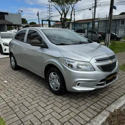 CHEVROLET-ONIX-2014