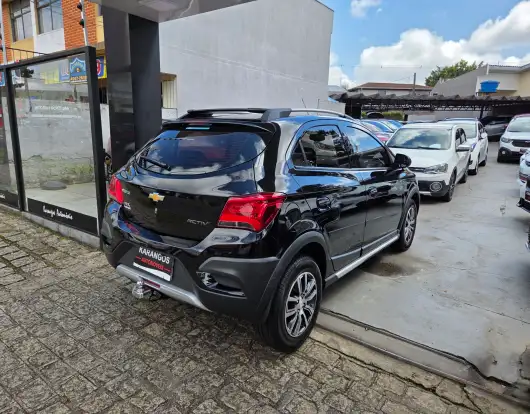 CHEVROLET-ONIX-1.4 MPFI ACTIV 8V FLEX 4P AUTOMÁTICO CHEVROLET-ONIX-2017