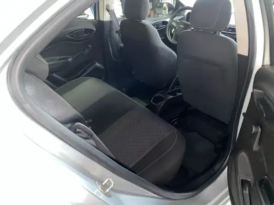 CHEVROLET-ONIX-1.4 MPFI ADVANTAGE 8V FLEX 4P AUTOMÁTICO CHEVROLET-ONIX-2018
