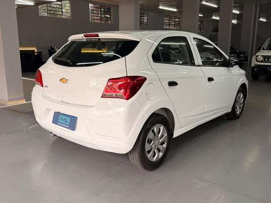 CHEVROLET-ONIX-2019