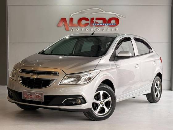 CHEVROLET ONIX 1.0 MPFI LT 8V FLEX 4P MANUAL