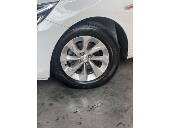 CHEVROLET-ONIX-2022